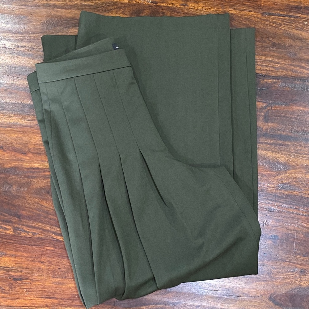 Zara Women's Medium Pleat Wide-Leg Olive Green Pants